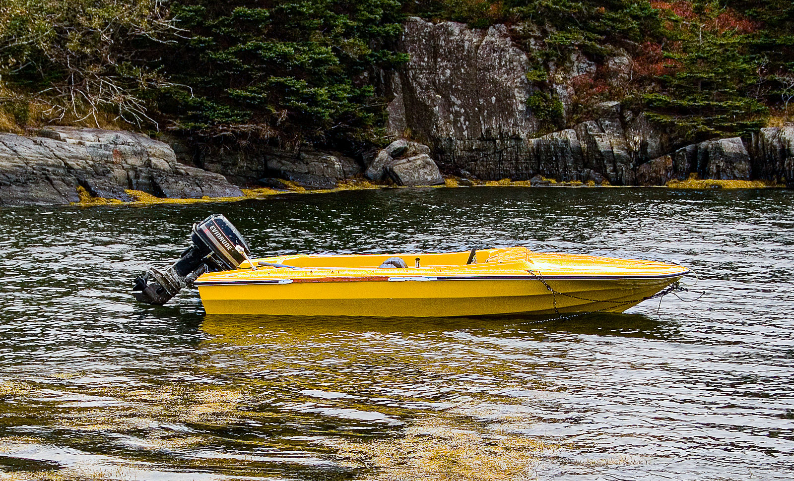 128_2837-Yellow-boat.jpg